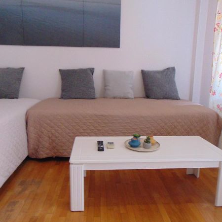 Lovely Equipped Apartment In Kallithea Athén Kültér fotó
