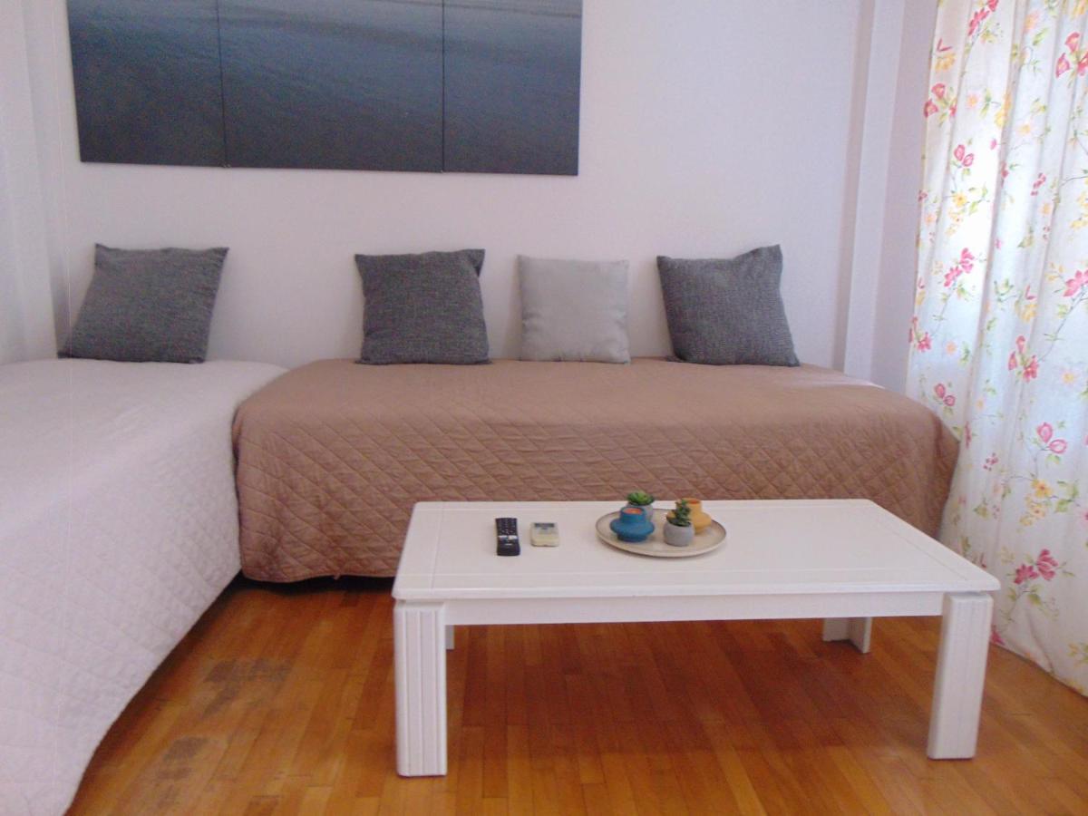 Lovely Equipped Apartment In Kallithea Athén Kültér fotó